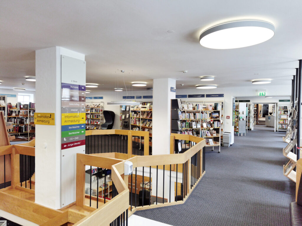 Sachbuchabteilung 2. Stock